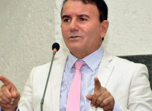 eduardosiqueiracampos.jpg