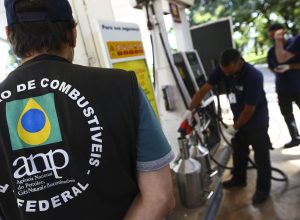 fiscalizacao-postos-de-combustivel_mcamgo_abr_150320211818-27.jpg