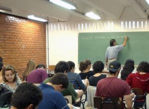 sala_de_aula_0.jpg sala_de_aula_0.jpg